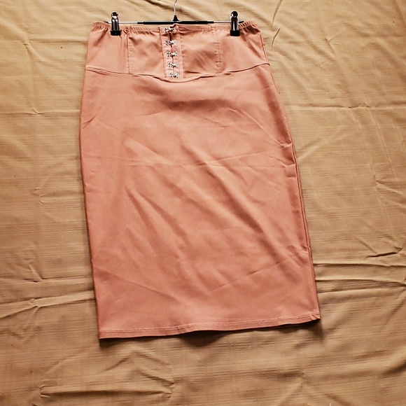 Dusty Pink Corset Pencil Skirt by Bozzolo - Picture 10 of 10